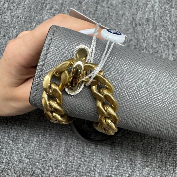 Prada Leather Shoulder Bag 835-061125 - Picture 3 of 15